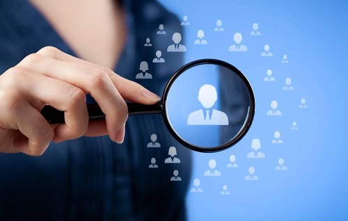 维港两岸人潮涌 港式年味寓意足